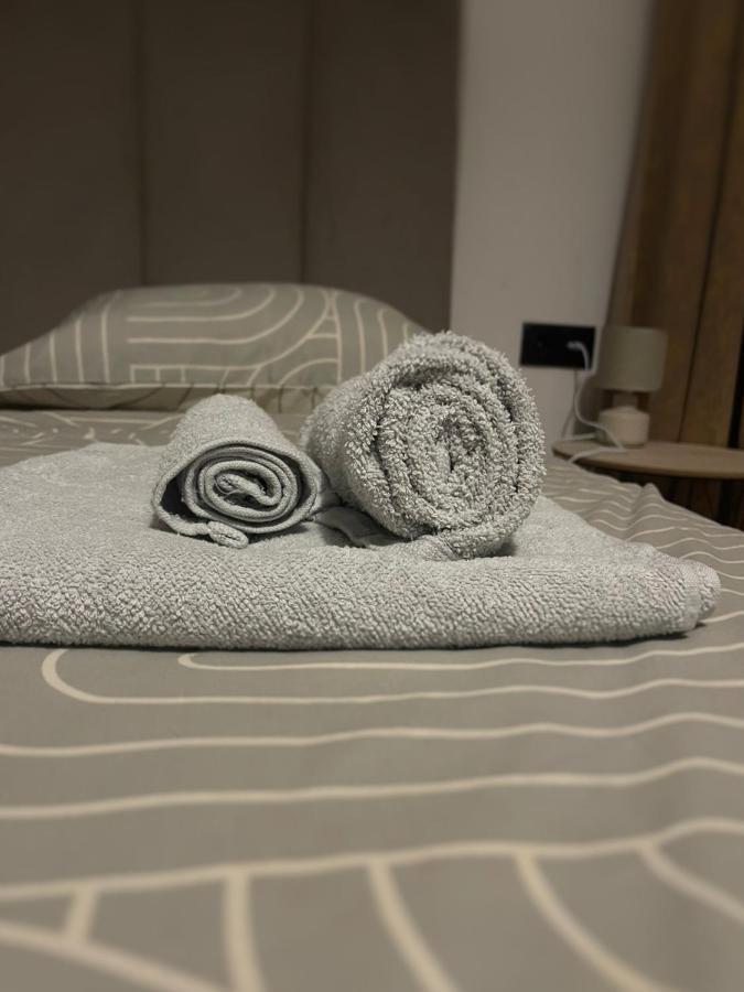 Rooms 10 Mins Walk From Train Station! Agualva-Cacem Εξωτερικό φωτογραφία