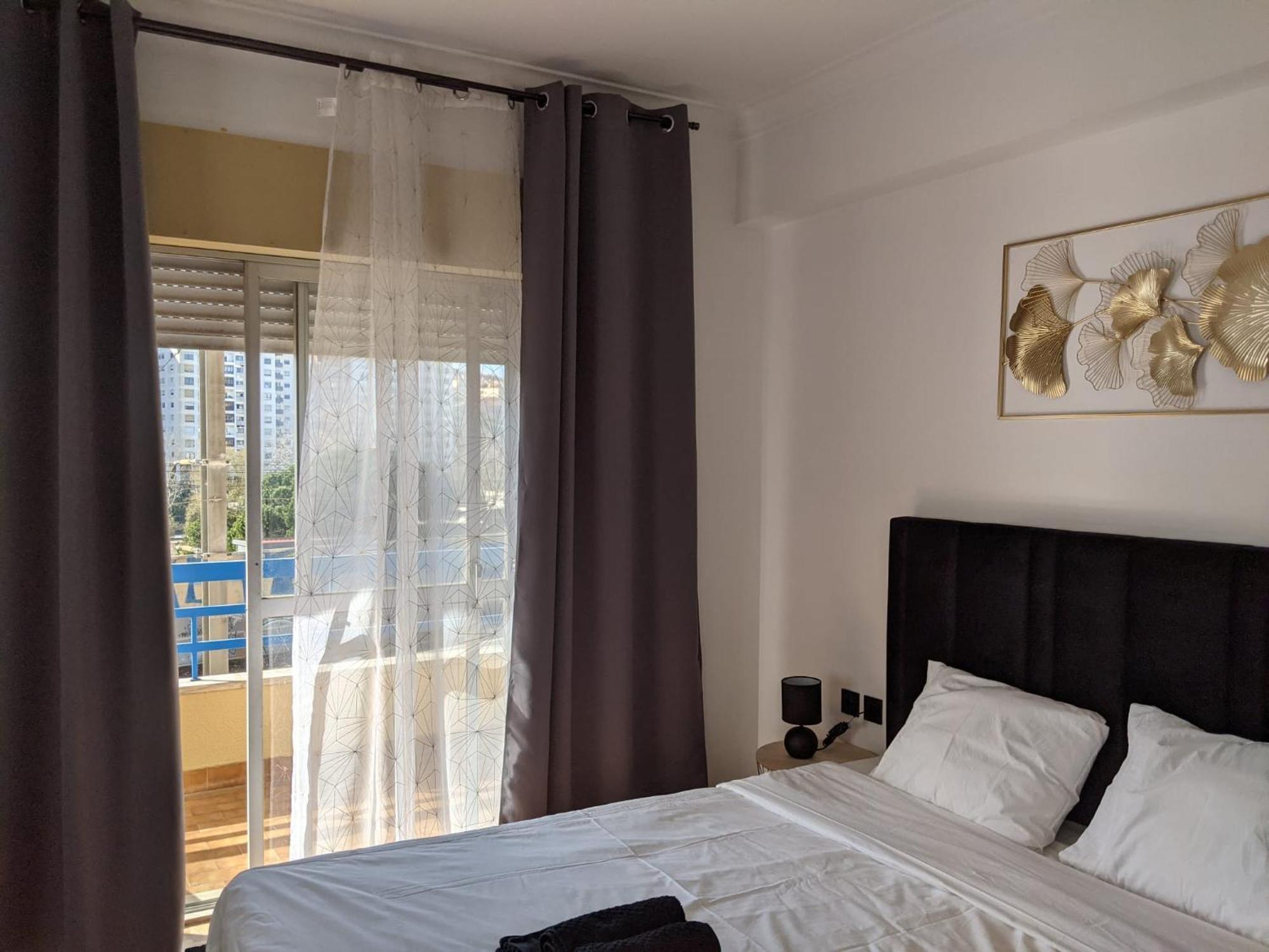 Rooms 10 Mins Walk From Train Station! Agualva-Cacem Εξωτερικό φωτογραφία